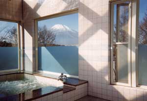 フォレストイン　チップマンク　湖畔の森の小さなお宿 2