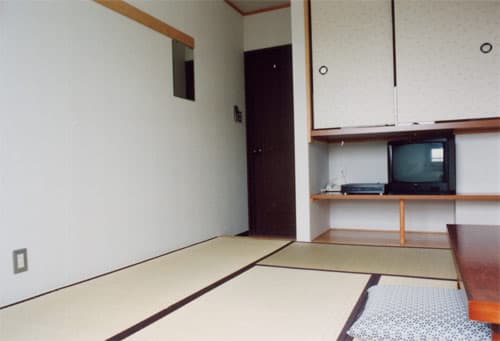 ホテル市原クラブ八幡北町店 2