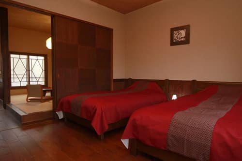 日間賀島　島宿　すずき 2