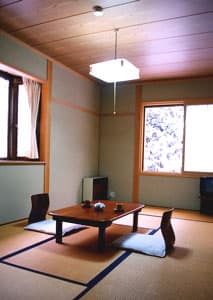 ロッジ木彫り小舎 2