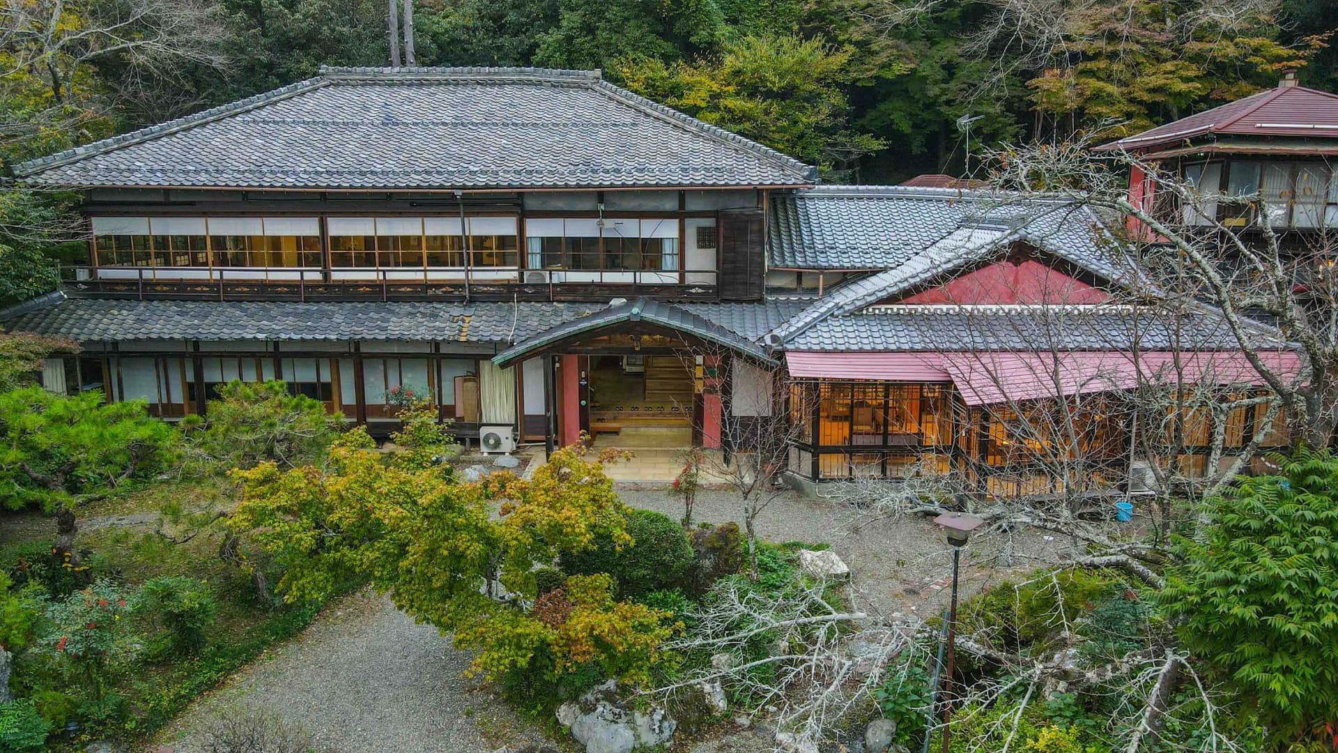 千歳楼(せんざいろう)