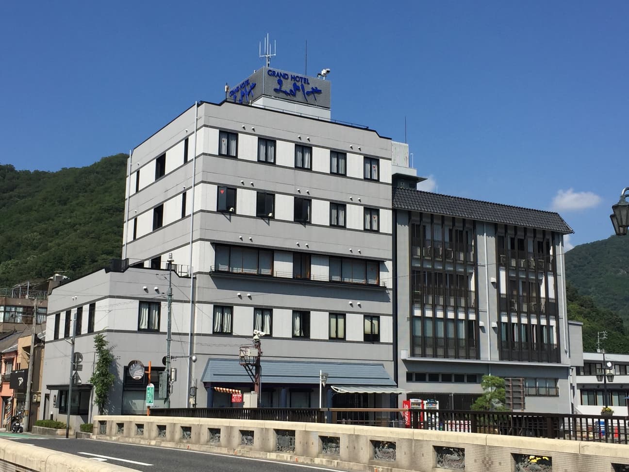 新見 グランドホテルみよしや