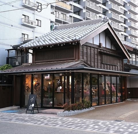 Cafe crescent ICHIBA カフェクレセントイチバ