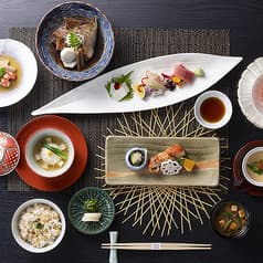 スイスホテル南海大阪 日本料理 花暦  2