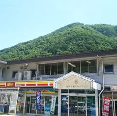 白糸の滝ドライブイン 2