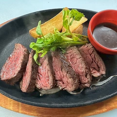 オヤマダイナー