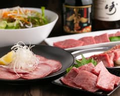 黒毛和牛焼肉と本格もつ鍋 山樹 小牧原店 2