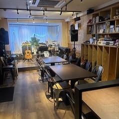 Mr Earl music cafe&bar ミスターアール 2