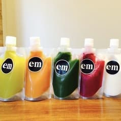 em juice エムジュース 本山店 2