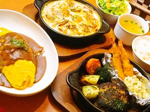 Dining Car SAKURA ダイニングカー サクラ