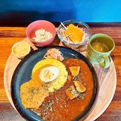 スパイスカレーとちょい呑み よりんとこ 2