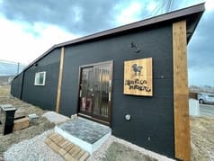 海の近くのお肉屋さん 2