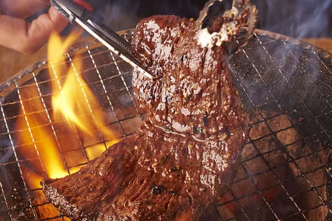 ホルモン劇場 den