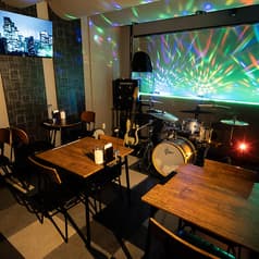 ドラムカラオケバーBLUE TREEE ブルーツリー 2