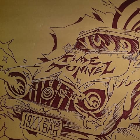 80 S FOOD&BAR タイムトンネル