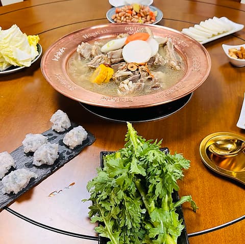 羊肉専門店 四海居