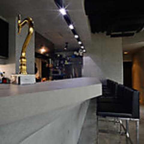 NAKED ネイキッド