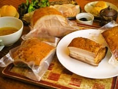 たべものや 12の月 2