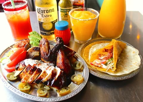 墨国回転鶏 料理 福島高架下店