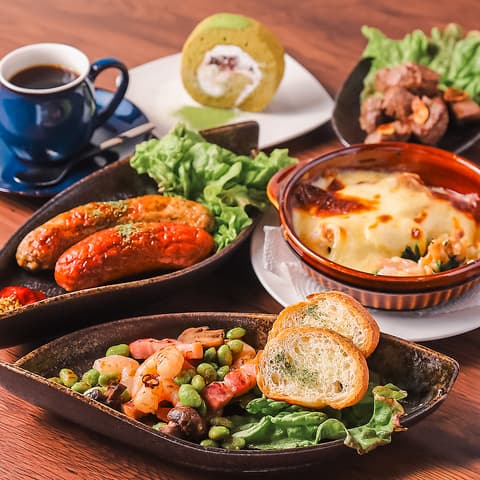 cafe bar & music STRAIN