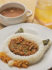 譲渡型保護猫cafe&bar momo 2