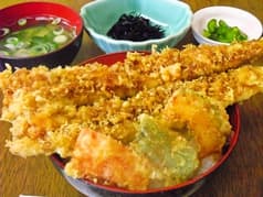 ドライブイン なぎさや 2