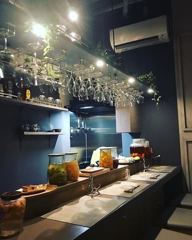 ダイニングバー ハナ