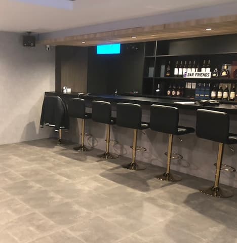 casual bar friends akasaka