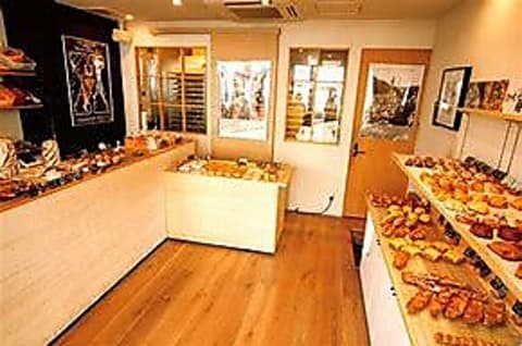 ザ ルーツ ネイバーフッド ベーカリー