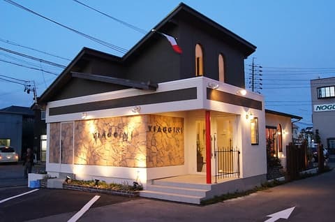 VIAGGINI ヴァアッジーニ