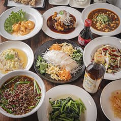 台湾ラーメンと酒菜のお店ジャン スワン 2