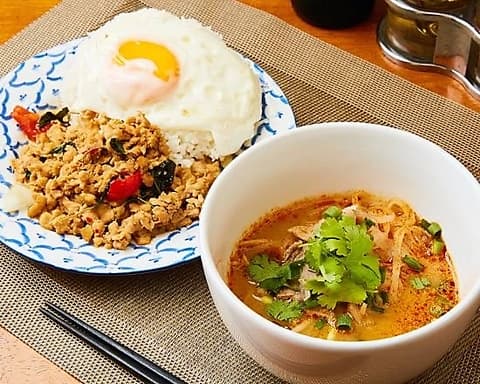 セップイリー タイ料理