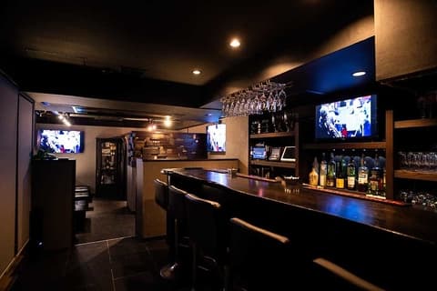 Karaoke Bar Nyx Roppongi カラオケバーニュクスロッポンギ