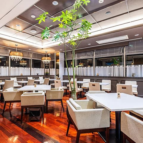 レ ザンジュ ベイ ヨコハマ 山下本店