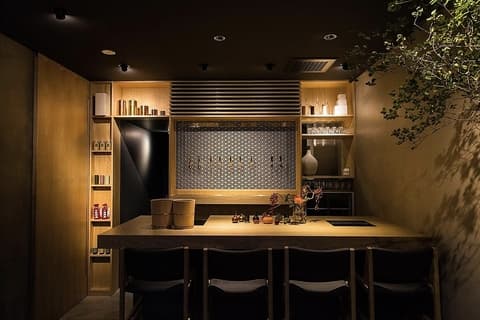 Alternative Entrance Tokyo オルタナティブエントランストーキョウ