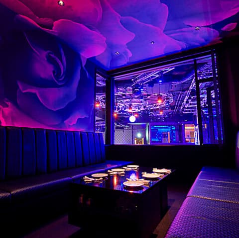 R3 VIP LOUNGE アールスリーヴィップラウンジ