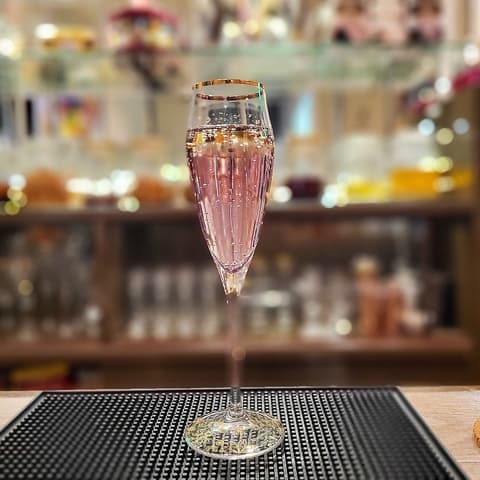 夜カフェ&バー バレンタインラヴ