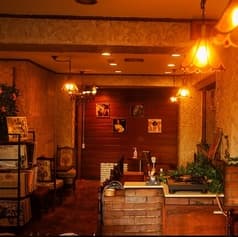 レトロ喫茶 ELLA & LOUIS エラアンドルイ 2