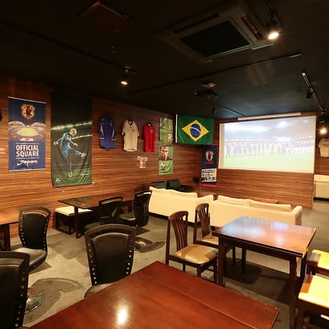 フットボールバー 蹴