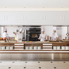 宝塚ホテル ビュッフェ&カフェレストラン アンサンブル 2