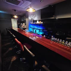 おしゃれな隠れ家BAR 海 2