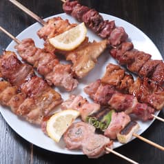 ヤキトリヤキトン夢屋 高宮店 夜 炭火焼うな栄 2