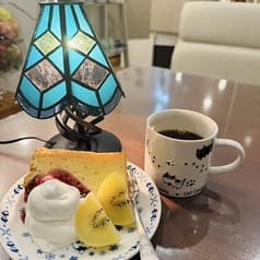 ネコの隠れ家 2