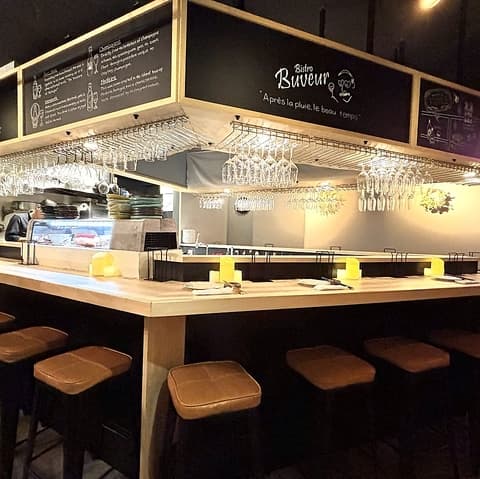 ビストロビュベールBistro Buveur