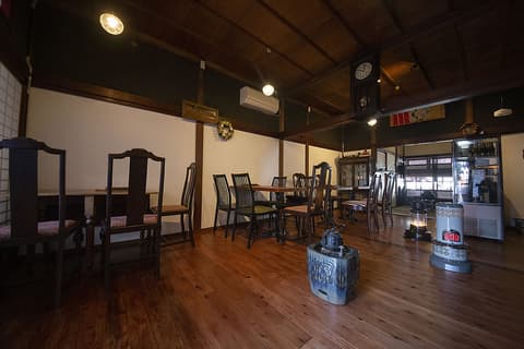 SALLE A MANGER CHITOSEYA