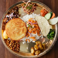 Kathmandu Momo House カトマンズ モモ ハウス 元町 2