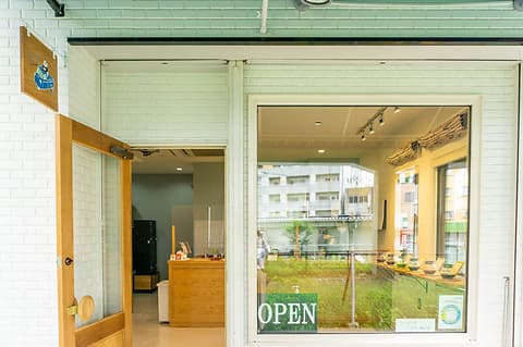 青い車 coffee roaster