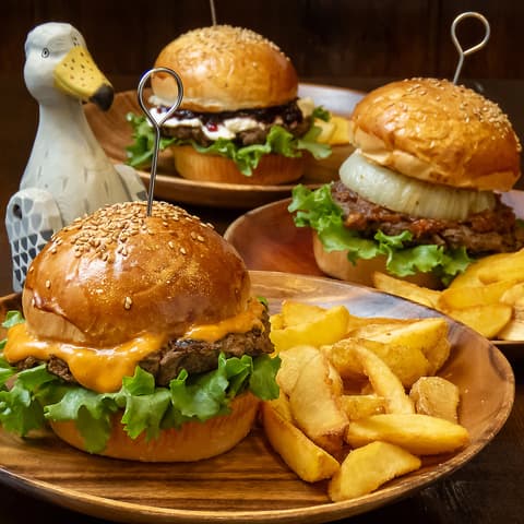 隠れ家ビアホール himomin