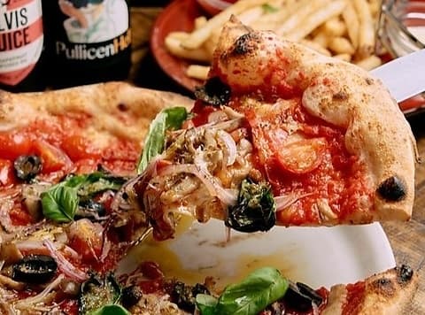 DUMBO PIZZA FACTORY ダンボピザファクトリー 横浜