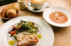 カフェ&バー アンセム 2